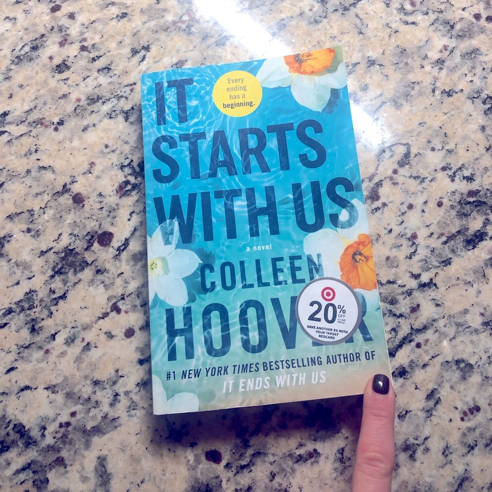 It Starts With Us by Colleen Hoover - Paperback